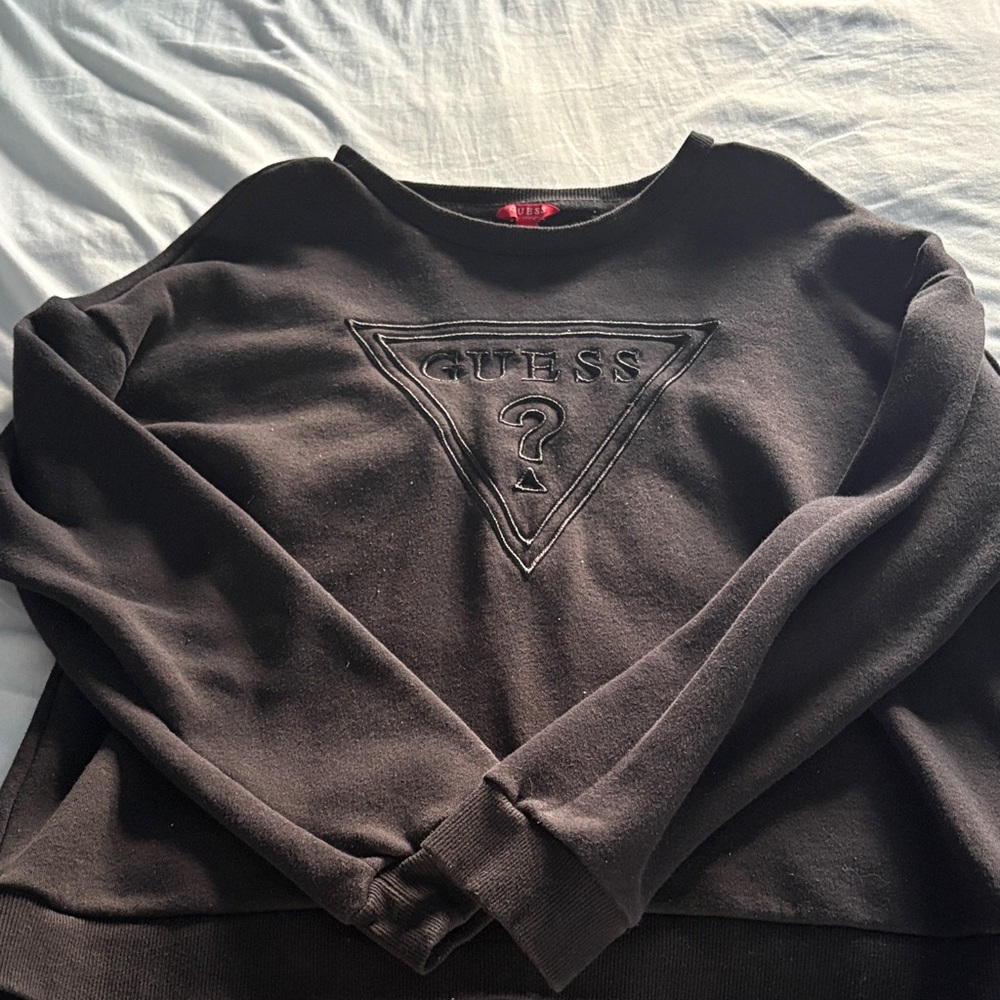 GUESS Men's Dark Brown Crewneck Sweater